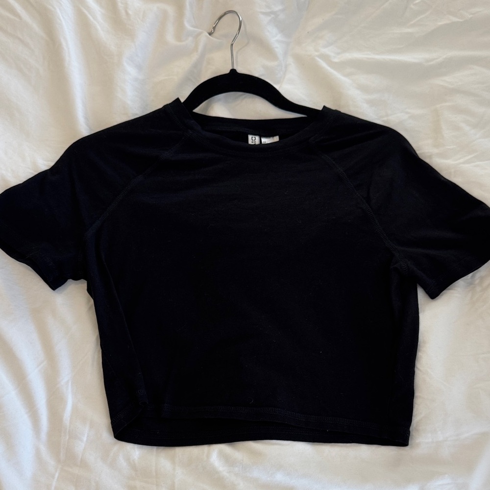H&M Black Crop Top - Large